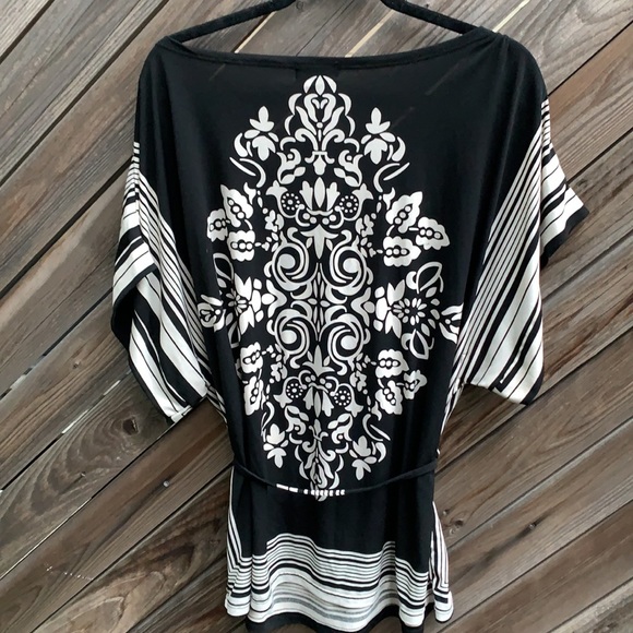 ModCloth black & white gothic print top with belt. - Picture 7 of 11